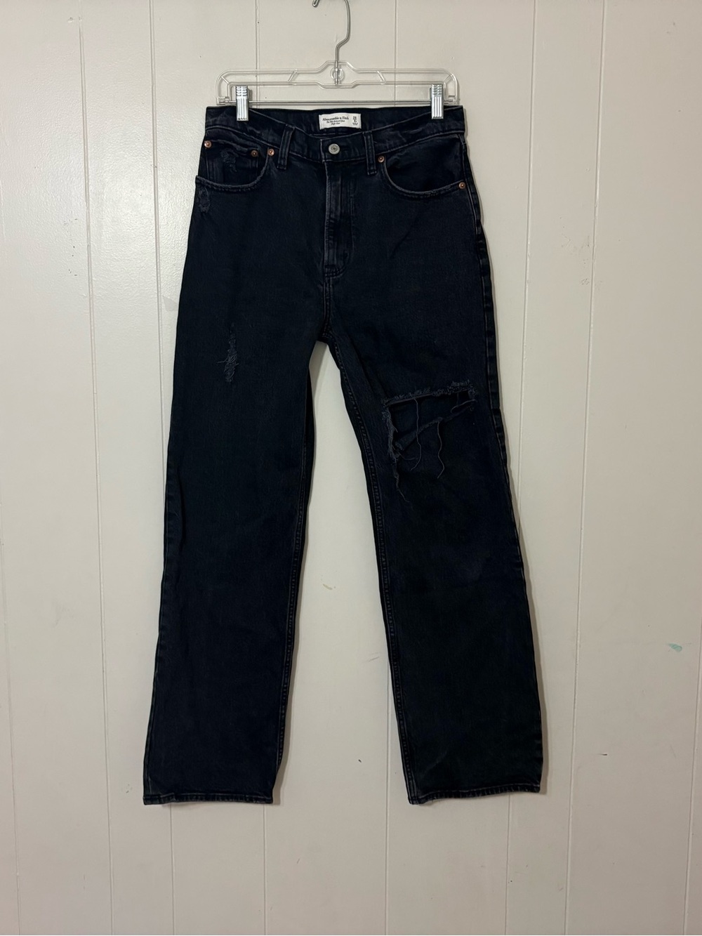 Abercrombie 90s Relaxed High Rise Distressed Black Jeans 28 / 6